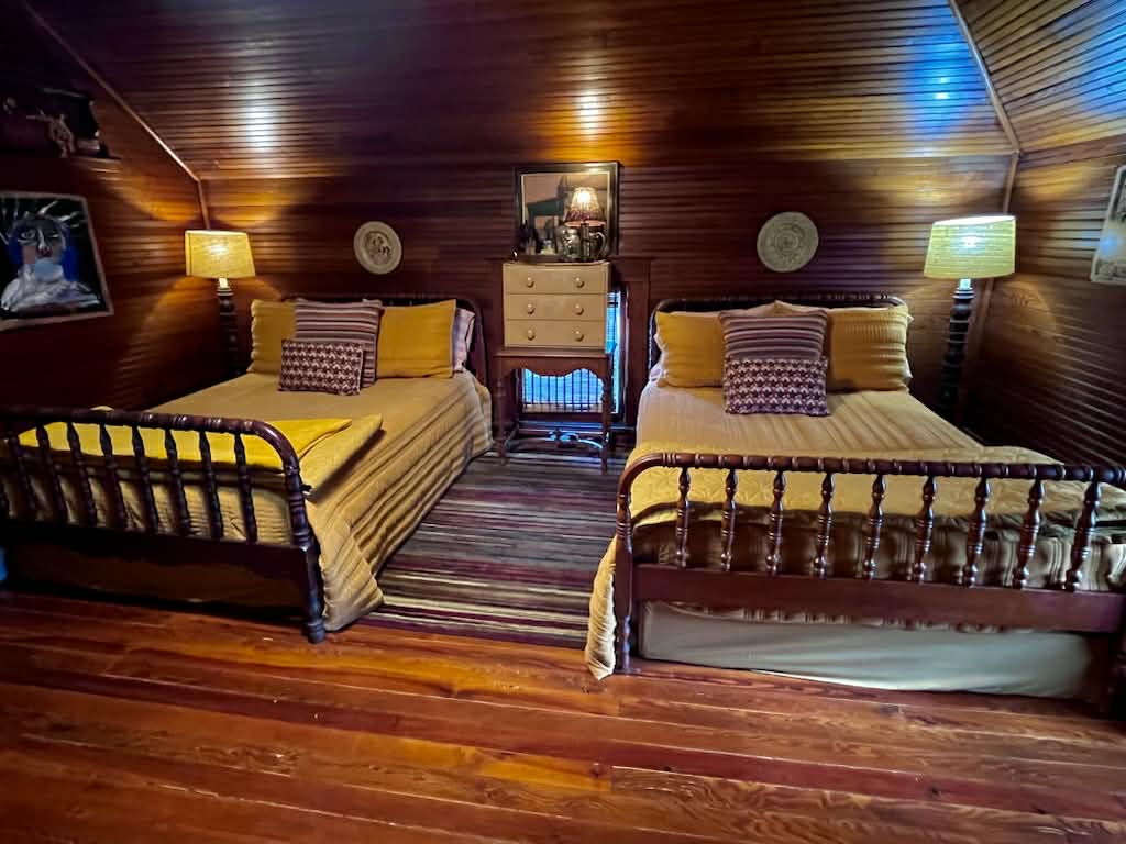 Sandi's House on Lindenlure